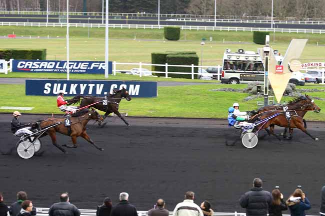Arrivée quinté pmu PRIX DU CROISE-LAROCHE à PARIS-VINCENNES