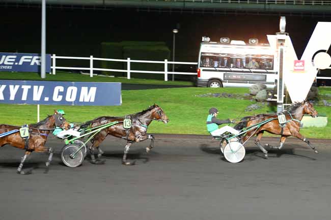 Arrivée quinté pmu PRIX DE CONDE à PARIS-VINCENNES
