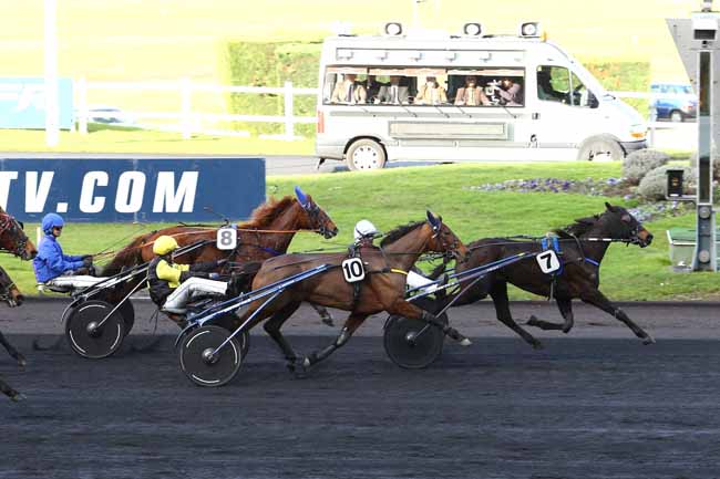 Arrivée quinté pmu PRIX DE COUCY-LE-CHATEAU à PARIS-VINCENNES
