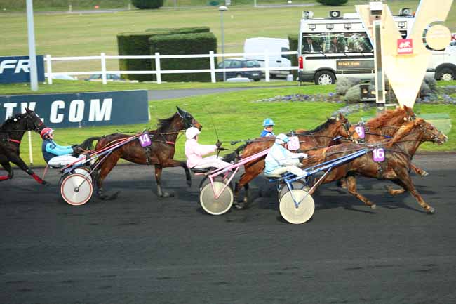 Arrivée quinté pmu PRIX D'EPINAL à PARIS-VINCENNES