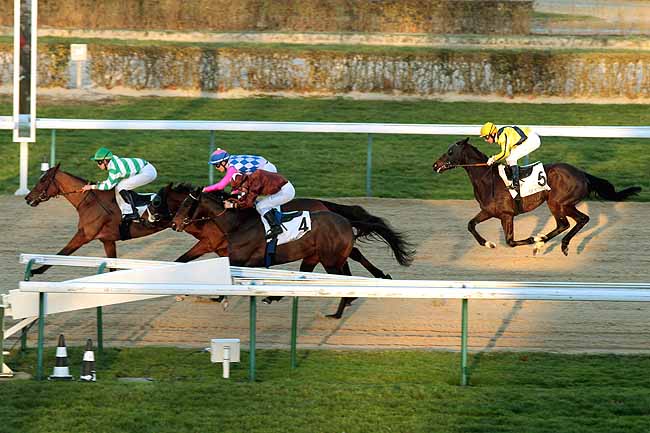 Arrivée quinté pmu PRIX DU VAL DE SAIRE à DEAUVILLE