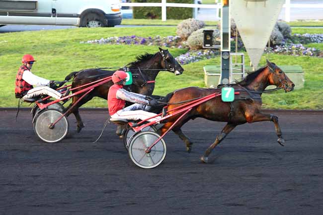 Arrivée quinté pmu PRIX DE RIOM à PARIS-VINCENNES