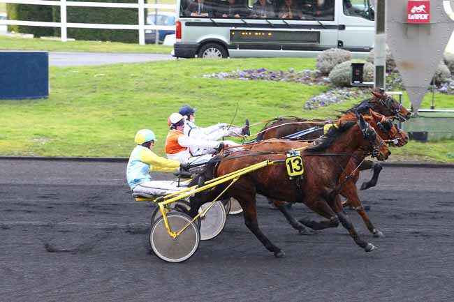 Arrivée quinté pmu PRIX DE SAINTE-GAUBURGE à PARIS-VINCENNES