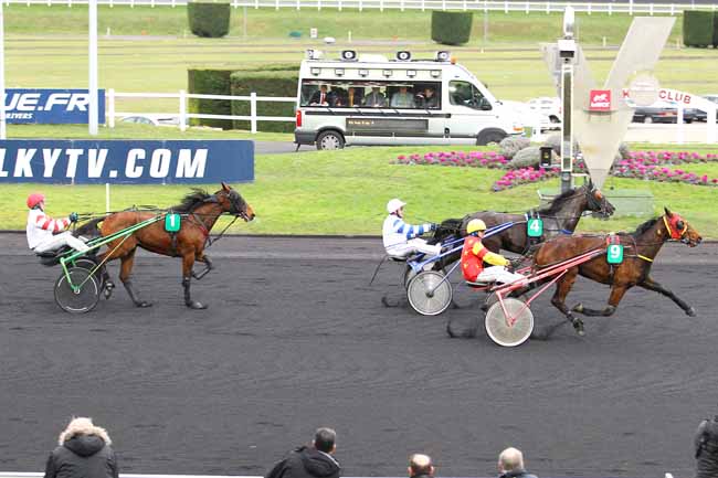 Arrivée quinté pmu PRIX D'AMBERT à PARIS-VINCENNES