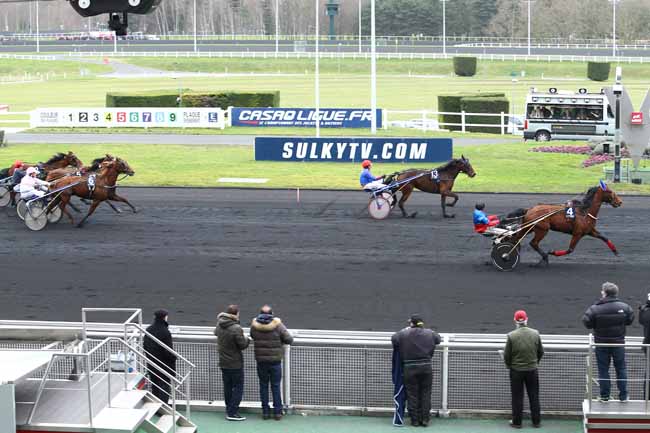 Arrivée quinté pmu PRIX DE CHATEAU-GONTIER à PARIS-VINCENNES