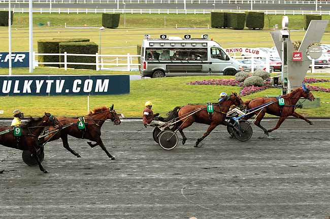 Arrivée quinté pmu PRIX DE PONT-L'EVEQUE à PARIS-VINCENNES