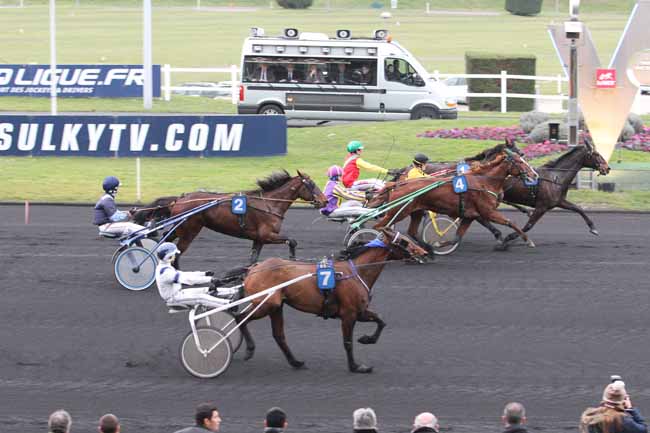 Arrivée quinté pmu PRIX DE LARRE à PARIS-VINCENNES