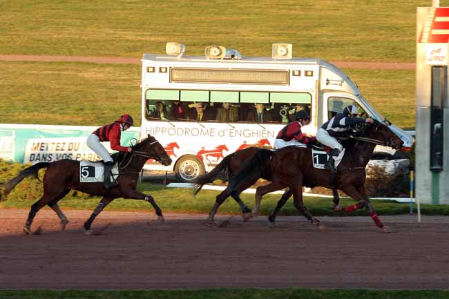 Arrivée quinté pmu PRIX DE POUGUES-LES-EAUX à ENGHIEN