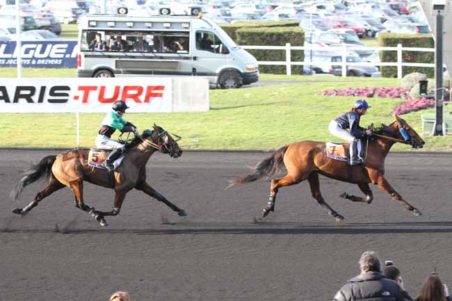 Arrivée quinté pmu PRIX PAUL BASTARD (PRIX COMMANDERIE DU CLOS MONTMARTRE) à PARIS-VINCENNES