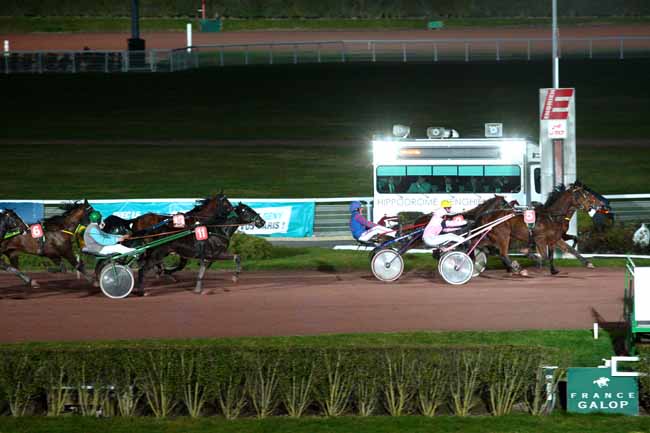 Arrivée quinté pmu PRIX DE SALBRIS à ENGHIEN