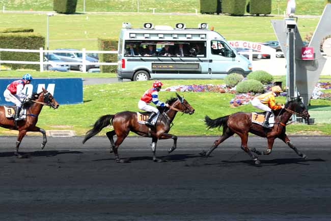 Arrivée quinté pmu PRIX DE DORCEAU à PARIS-VINCENNES