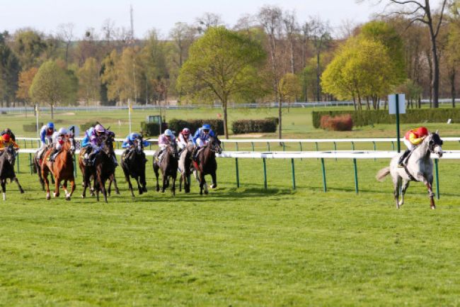 Arrivée quinté pmu PRIX DE BONNEUIL-EN-VALOIS à COMPIEGNE