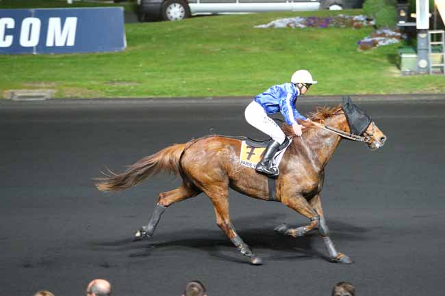 Arrivée quinté pmu PRIX ATHOR à PARIS-VINCENNES