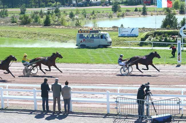 Arrivée quinté pmu GRAND PRIX DU CONSEIL GENERAL DES PAYS DE LOIRE à PONTCHATEAU