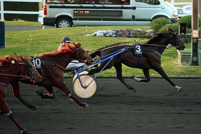 Arrivée quinté pmu PRIX ALETHEIA à PARIS-VINCENNES