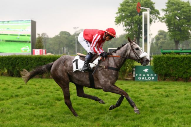 Arrivée quinté pmu PRIX RADIO PARIS à ENGHIEN