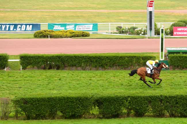 Arrivée quinté pmu PRIX FILS DE REINE à ENGHIEN
