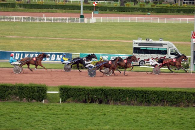 Arrivée quinté pmu PRIX DU PONT LOUIS PHILIPPE à ENGHIEN
