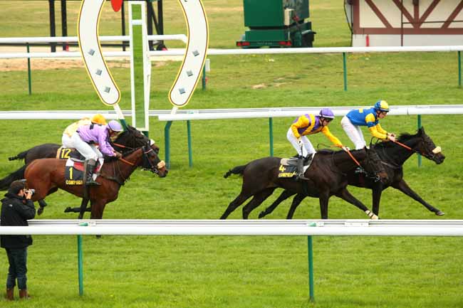 Arrivée quinté pmu PRIX DU MONT SAINT-MARC à COMPIEGNE
