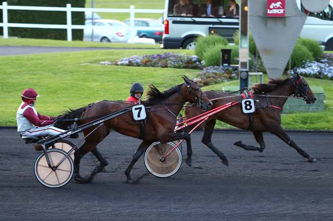 Arrivée quinté pmu PRIX MURZIM à PARIS-VINCENNES