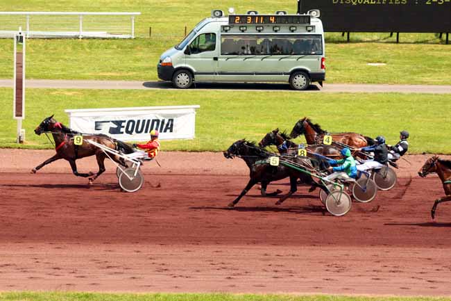 Arrivée quinté pmu PRIX DE L'ESTEREL à VICHY