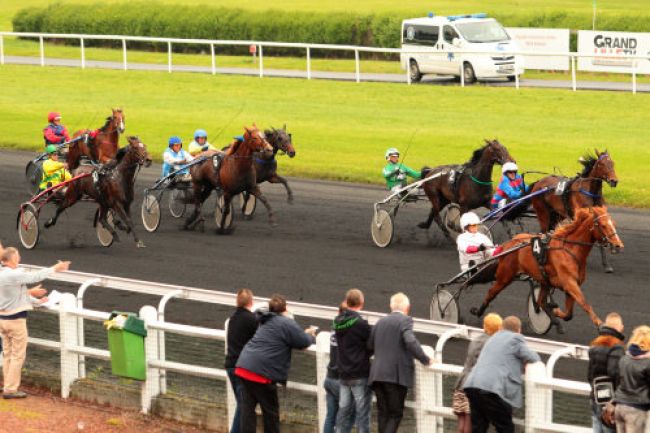 Arrivée quinté pmu PRIX DE SAINT-OMER (GR A) à LE CROISE-LAROCHE