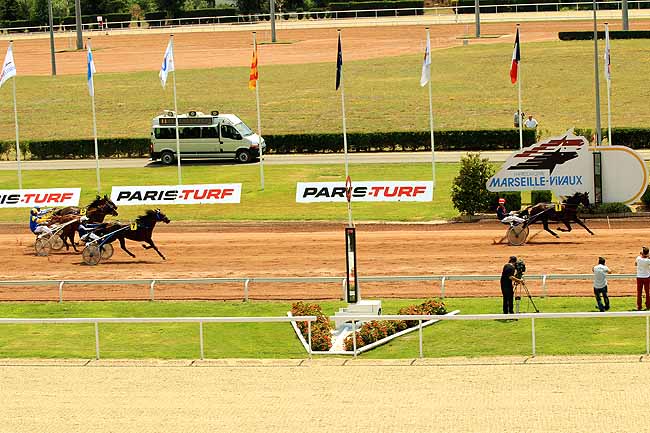 Arrivée quinté pmu GRAND NATIONAL DU TROT PARIS-TURF à PONT DE VIVAUX