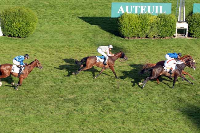 Arrivée quinté pmu PRIX COLOMBELLES à AUTEUIL