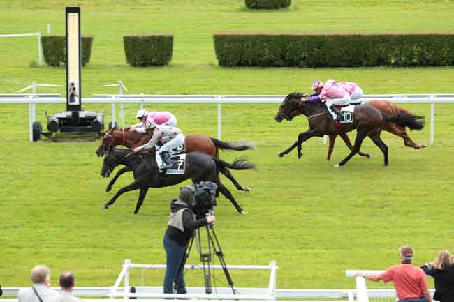 Arrivée quinté pmu PRIX DES COSMOS à CLAIREFONTAINE