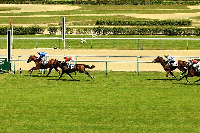 Arrivée quinté pmu PRIX DE GUERON à DEAUVILLE