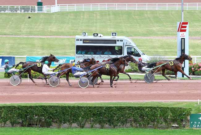 Arrivée quinté pmu PRIX DU MOULIN ROUGE à ENGHIEN
