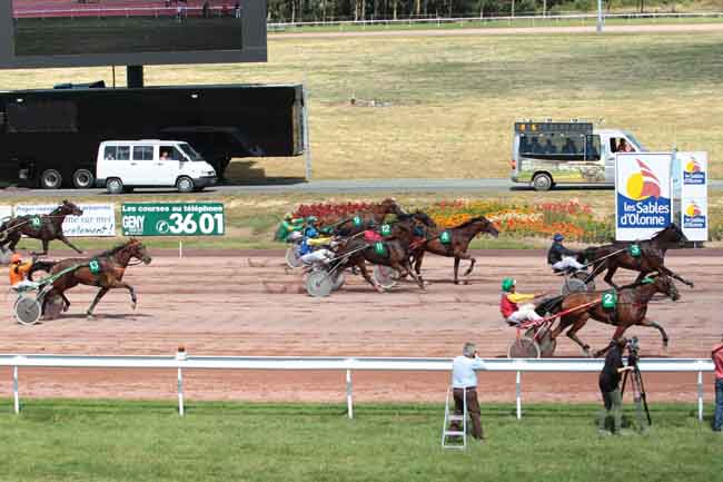 Arrivée quinté pmu PRIX DE LA SOCIETE DES COURSES DE LA ROCHE-SUR-YON à LES SABLES D'OLONNE