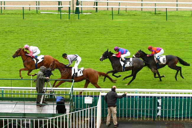 Arrivée quinté pmu PRIX DES CHARMES à CHANTILLY