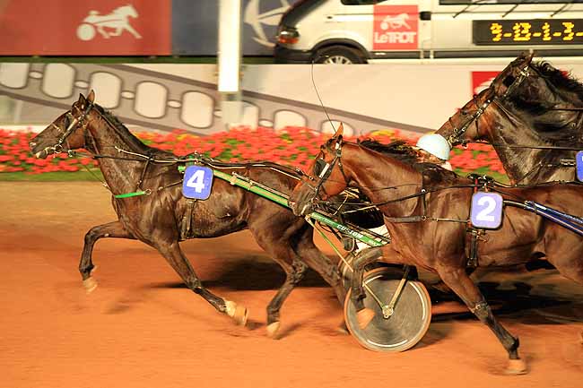 Arrivée quinté pmu PRIX DE LA VILLE DE VARAVILLE à CABOURG
