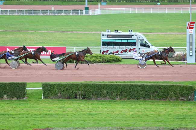 Photo d'arrivée de la course pmu PRIX DE SEVRAN à ENGHIEN le Mercredi 21 octobre 2015