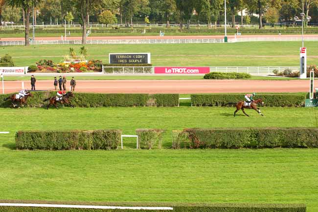 Photo d'arrivée de la course pmu PRIX VATELYS à ENGHIEN le Samedi 24 octobre 2015