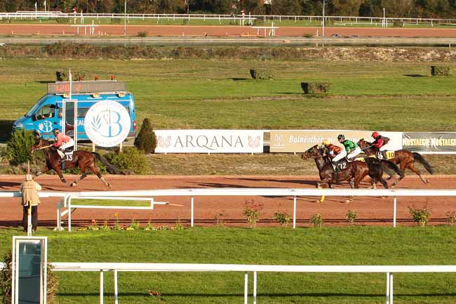 Photo d'arrivée de la course pmu PRIX DE CAGNES-SUR-MER à BORDEAUX-LE BOUSCAT le Dimanche 15 novembre 2015