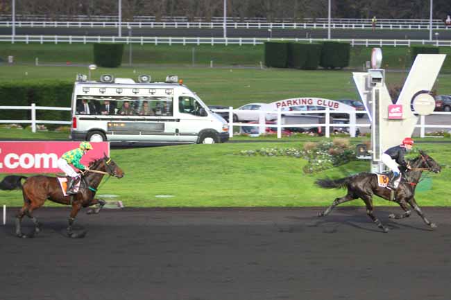 Photo d'arrivée de la course pmu PRIX DE NANTES à PARIS-VINCENNES le Jeudi 26 novembre 2015