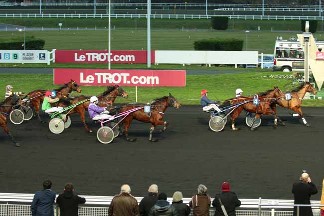Photo d'arrivée de la course pmu PRIX DE BOIS-GUILLAUME à PARIS-VINCENNES le Samedi 16 janvier 2016
