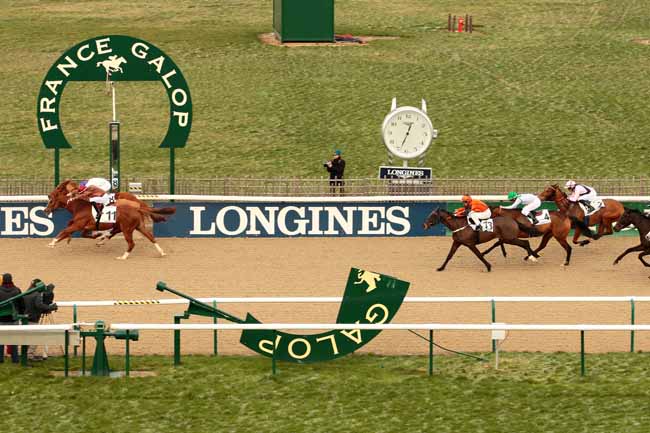 Photo d'arrivée de la course pmu PRIX DE LA ROUTE DES SUISSES à CHANTILLY le Lundi 18 janvier 2016