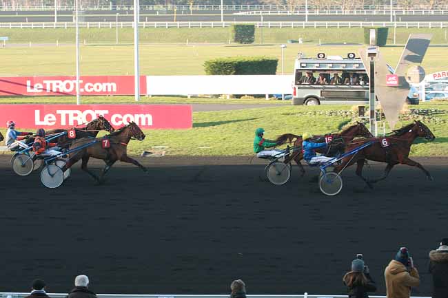 Photo d'arrivée de la course pmu PRIX D'ORLEANS à PARIS-VINCENNES le Jeudi 21 janvier 2016