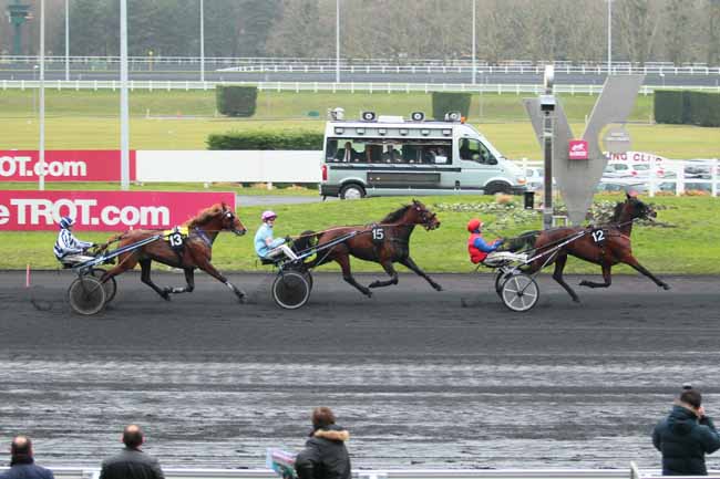 Photo d'arrivée de la course pmu PRIX DE BIARRITZ à PARIS-VINCENNES le Samedi 23 janvier 2016