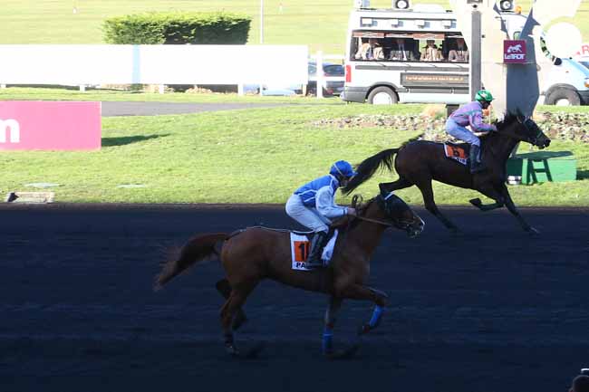Photo d'arrivée de la course pmu PRIX DE CORLAY à PARIS-VINCENNES le Lundi 25 janvier 2016