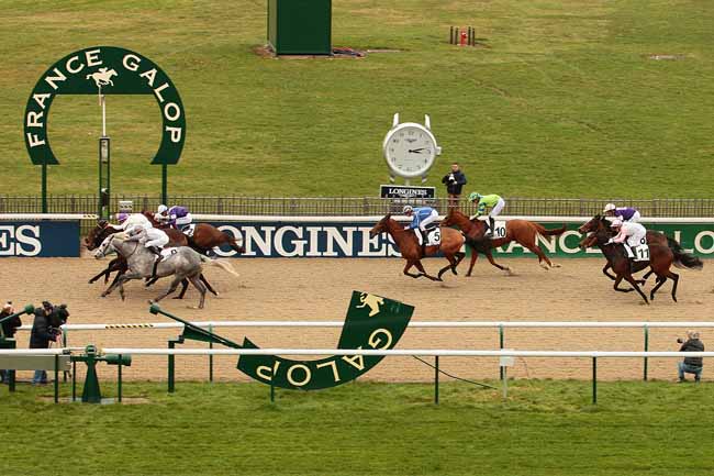 Photo d'arrivée de la course pmu PRIX DES BRULIS à CHANTILLY le Vendredi 29 janvier 2016