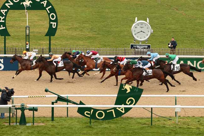 Photo d'arrivée de la course pmu PRIX DE LA ROUTE DE L'ANGLE à CHANTILLY le Vendredi 29 janvier 2016