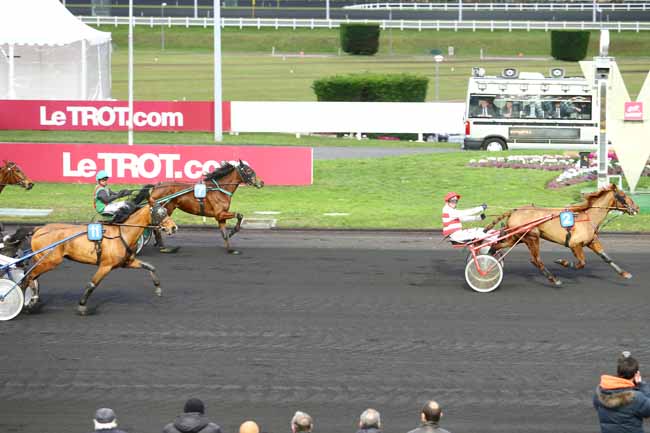 Photo d'arrivée de la course pmu PRIX DE FLEURANCE (GR A) à PARIS-VINCENNES le Lundi 1 février 2016
