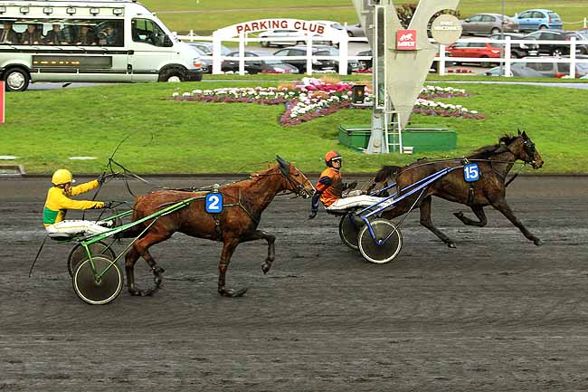 Photo d'arrivée de la course pmu PRIX DE SARLAT à PARIS-VINCENNES le Mardi 2 février 2016