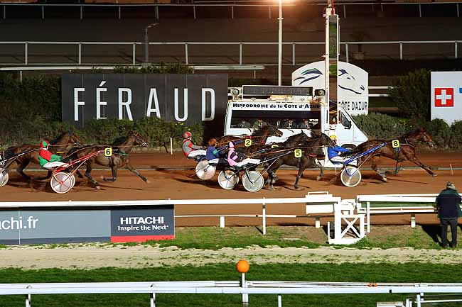 Photo d'arrivée de la course pmu PRIX DE MADRID à CAGNES-SUR-MER le Vendredi 19 février 2016