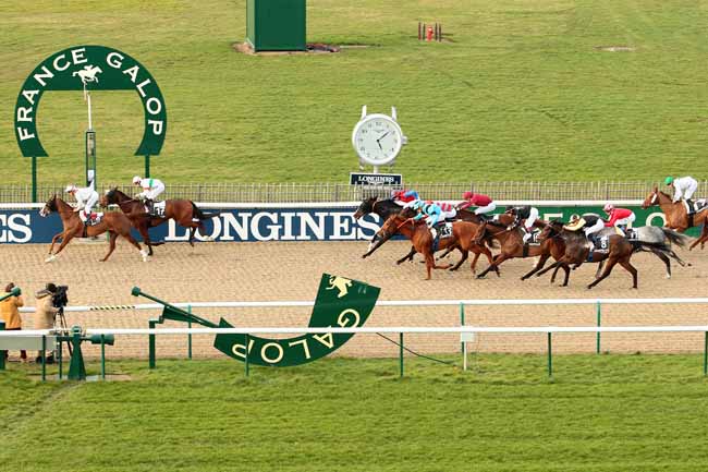 Photo d'arrivée de la course pmu PRIX DU CHEMIN DE PARIS à CHANTILLY le Vendredi 19 février 2016