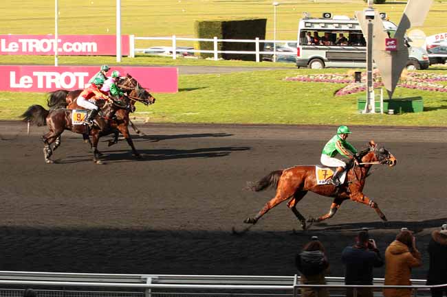Photo d'arrivée de la course pmu PRIX DE LENS à PARIS-VINCENNES le Mardi 23 février 2016